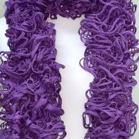 flippiger Schal in Rüschenoptik- handmade - aus Trendgarn - für Damen / Kinder Bild 5