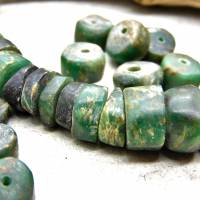 alte Serpentin-Perlen aus Mauretanien - Strang 23cm, 43 Perlen - 50g - wunderschöne dunkelgrüne Serpentin Rondelle Bild 5