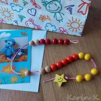 Rechenkette mit Holzperlen Smiley- Sternchen sowie mit Glückwunschkarte und Geschenktasche Bild 2