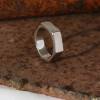 schlichter, puristischer Damen-Ring "Sechskant“  in 935 Silber. In einer kleinen Größe und nicht ganz so breit Bild 1