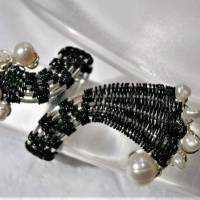 Ring verstellbar schwarz weiß mit Perlen handgewebt im Spiralring als Geschenk Bild 7