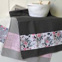 Gästehandtücher 3 Stück im Set aus Waffelpiquè, Baumwolle in grau weiß rosa, tolle Geschenkidee Bild 3