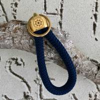 Schlüsselanhänger aus Segelseil mit goldfarbenem Schlüsselring Bild 2