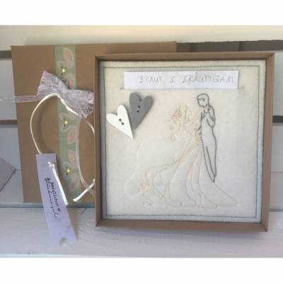 Geschenkbox zur Hochzeit Geldgeschenk Gutscheinbox ..für Hochzeits - Paare... Karte aus Filz ...
