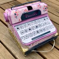 Zum Ruhestand: Lila Typewriter Box Schreibmaschine mit Post-it-Block -  Sekretärinnen Abschiedsgeschenk Bild 8