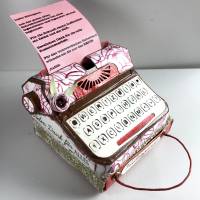 Zum Ruhestand: Typewriter Box Schreibmaschine Pink-Blau  mit Post-it-Block -  Sekretärinnen Abschiedsgeschenk Bild 6
