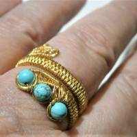 Ring mit Türkis petrol Spiralring goldfarben verstellbar boho Design wirework Daumenring Bild 4