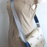 Crossbody-Bag Kolibri, Umhängetasche, Jeansupcycling-Unikat von hessmade Bild 1