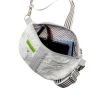 Bauchtasche "Lili"  in grau, trendiger Body-Bag, Hüfttasche im Upcycling, Umhängetasche, Festivaltasche, Cross Bild 5