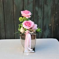 Tischgesteck, Tischdeko, Gesteck, rosa Rosen, elegant Bild 1