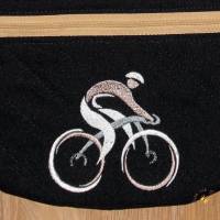Bauchtasche Gürteltasche Hüfttasche Hip Bag Crossbody-Bag Tasche mit Stickerei Motiv Fahrradfahrer Handmade Bild 2
