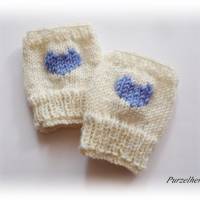 Handgestrickte Pulswärmer/Armstulpen für Babys/Neugeborene mit Herz - Handstulpen,Junge,Wolle,wollweiße Bild 4