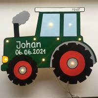 Traktor, Schlepper, Kinderlampe Wandlampe Personalisiert Bild 1
