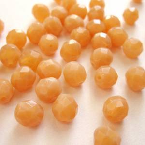 10 Milky Apricot böhmische Perlen 8mm, tschechische feuerpolierte facettierte Glasperlen DIY Glasschliff Bild 4