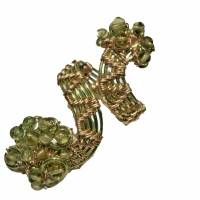 Ring Peridot hellgrün handgewebt grün goldfarben Spiralring als Daumenring handgemacht Bild 2