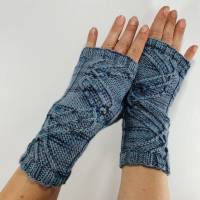 Blaue fingerlose Handschuhe Bild 1