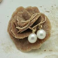 Echte weiße Perlen-Ohrhänger fast rund 9 x 9 mm als Hochzeitsschmuck, beste Qualität, fehlerfreie Haut Bild 1