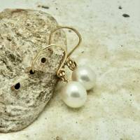 Echte weiße Perlen-Ohrhänger fast rund 9 x 9 mm als Hochzeitsschmuck, beste Qualität, fehlerfreie Haut Bild 2