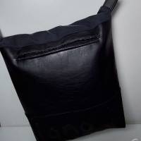 Umhängetasche Foldover Tasche aus Kunstleder, in klassischem Schwarz Bild 2