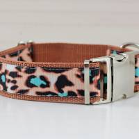 Hundehalsband oder Hundegeschirr mit Leoparden Muster, Animal Print, Safari, beige, braun, türkis, Hundeleine Bild 2