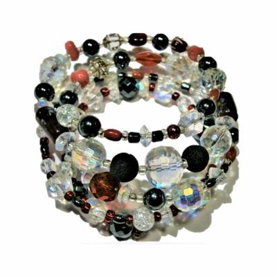 Handgemachtes 4-reihiges Spiralarmband aus Regenbogen Glas & Hämatit – Boho Statement Schmuck