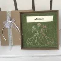 Geschenkbox zur Hochzeit Geldgeschenk Gutscheinbox ..für zwei Frauen... Karte aus Filz ... Bild 1