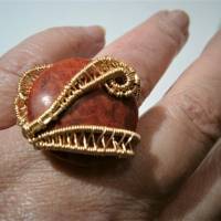 Ring Koralle rot Schaumkoralle 30 MIllimeter große freeform Boho handgewebt wirework goldfarben Bild 4