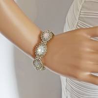 Tolles Armband im viktorianischen Stil, handgefertigt mit Austrian Crystal Pearls und Miyuki Perlen. Ein Blickfang Bild 4
