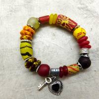 afrikanisches Armband - Perlenmix - afrikanische Vielfalt - rot-gelb - elastisch - ca. 5,2cm - Key to my heart Bild 3