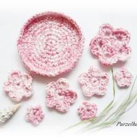 8-teiliges Häkelset: 7 Blumen mit Untersetzer - Baddeko,BeautyBereich,Seifenunterlage,Gastgeschenk,rosa,weiß Bild 1
