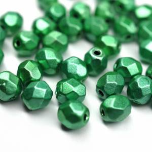50 Coated Green böhmische Perlen 4mm, tschechische feuerpolierte facettierte Glasperlen DIY Glasschliff Bild 1