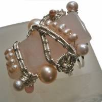 handgemachter Ring Rosenquarz und Perlen rosa in wirework silberfarben handmade Bild 5