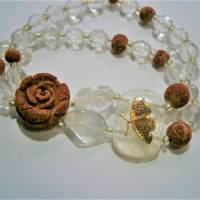 Armband Koralle Rosen und Bergkristall handgemacht Stretcharmband Schaumkoralle boho handmade Bild 6