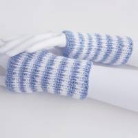 Pulswärmer 100 % Merino-Wolle handgestrickt hellblau weiß gestreift - Damen - Einheitsgröße - Modell 19 Bild 2