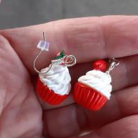 Ohrhänger Cupcake mit Erdbeere aus Fimo Ohrringe handmodelliert aus Polymer Clay Bild 6