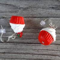 Ohrhänger Cupcake mit Erdbeere aus Fimo Ohrringe handmodelliert aus Polymer Clay Bild 7