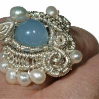 Ring handgewebt blau Quarz Perlen weiß in wirework silberfarben handmade Bild 4