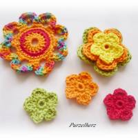 7- teiliges Häkelblumen-Set - Häkelapplikation,Aufnäher,Geschenk,Tischdeko,3D Blume,gelb,orange,rot,grün Bild 3