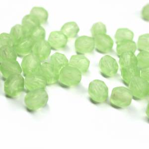 50   Matte Light Green böhmische Perlen 4mm, tschechische feuerpolierte facettierte Glasperlen DIY Glasschliff Bild 1