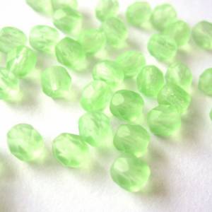 50   Matte Light Green böhmische Perlen 4mm, tschechische feuerpolierte facettierte Glasperlen DIY Glasschliff Bild 2