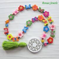 Kinderkette bunt Bettelkette Hippie Ibiza Holzperlen Blumen Schmetterling Kette Holzkette Quaste Anhänger Bild 4