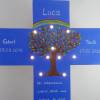 Kinderkreuz mit LED Licht Taufkreuz Taufgeschenk Patengeschenk bemalter Kinderkreuz Lebensbaum Bild 2
