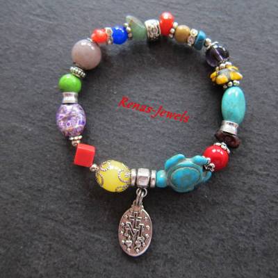 Buntes Edelsteinarmband silberfarben – Türkis, Koralle, Howlith, Jade & Granat – Boho Bettelarmband mit Maria Anhänger