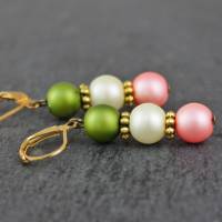 Ohrringe mit Perlen in olivgrün, creme und rosa, goldfarben Bild 1