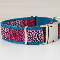 Hundehalsband oder Hundegeschirr mit Leoparden Muster, Animal Print in rosa und weiß, Safari Bild 1