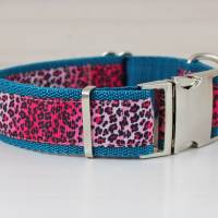 Hundehalsband oder Hundegeschirr mit Leoparden Muster, Animal Print in rosa und weiß, Safari Bild 2