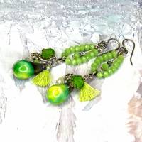 grüne ohrhänger keramik, lässige boho hippie ohrringe, geschenk, unikat schmuck, glasperlen Bild 4