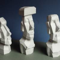 Osterinsel Moai Statuen, Papierbausatz von Paperwolf für 3 Rapa Nui Figuren Bild 1