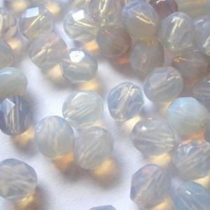 20 Milky Amethyst böhmische Perlen 6mm, tschechische feuerpolierte facettierte Glasperlen DIY Glasschliff Bild 4