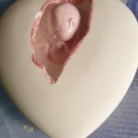 Kettenanhänger Herz mit Baby (Fötus) Inlay Bild 2